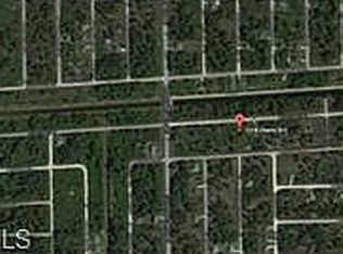 1214 Cherry St E, LEHIGH ACRES, FL 33974