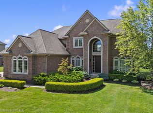 52131 Pierce Dr, Northville, MI 48167