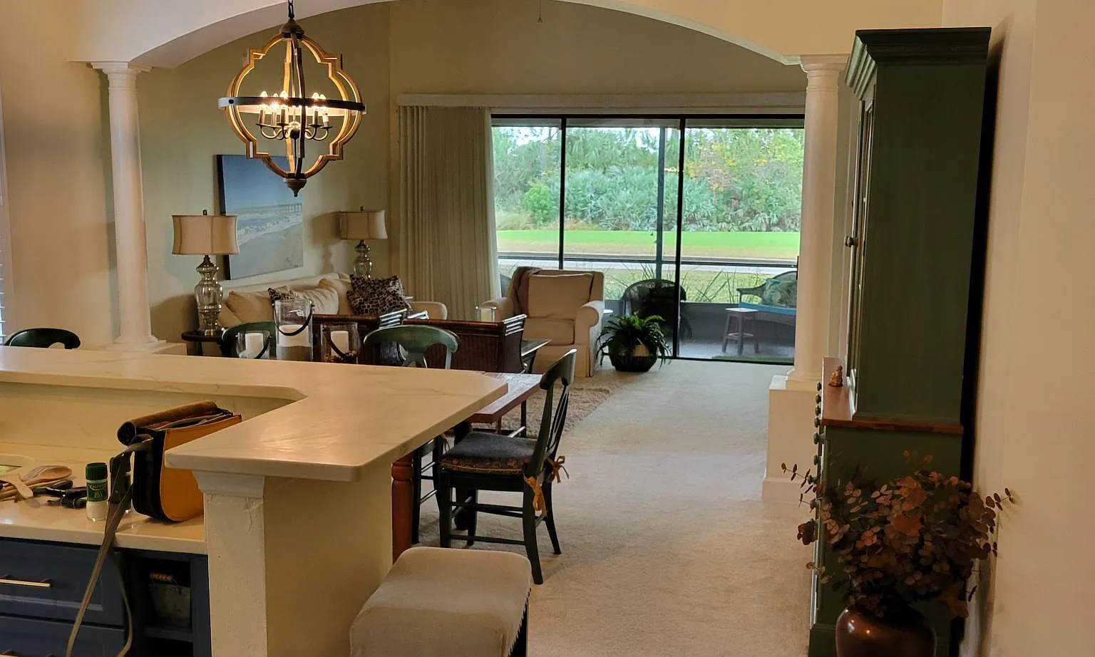 2 bed, 1828 sqft, $2,400 — Photo 2