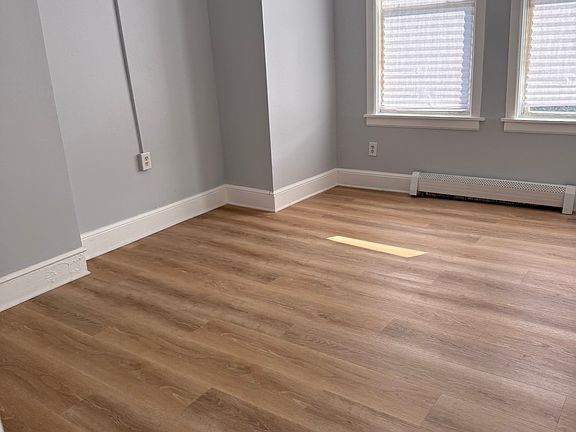 2nd image of 212 W 27th St