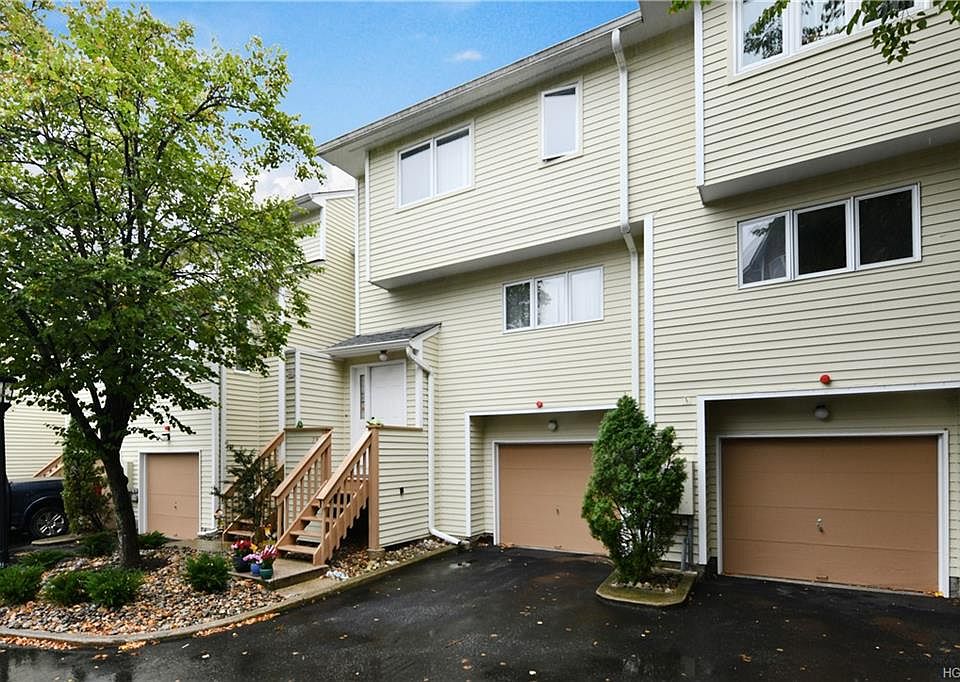 1st image of 79 Village Grn