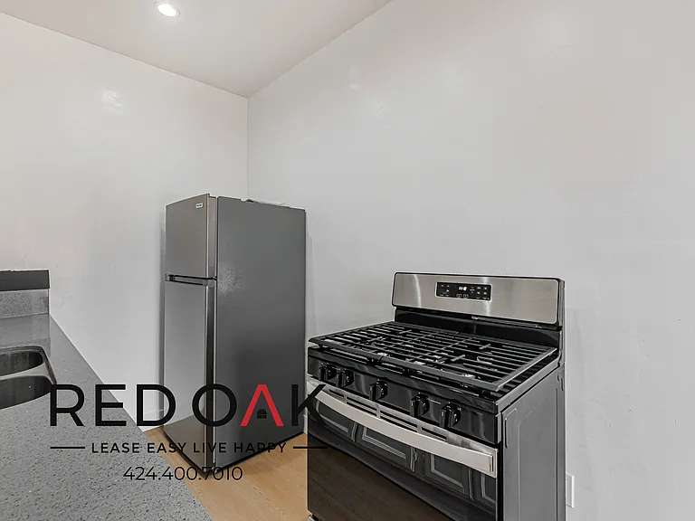 1405 S Berendo St #206 — Photo 10