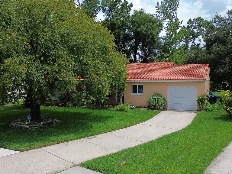 10481 Montpelier Cir — Photo 29
