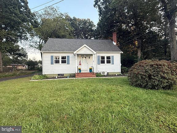 5th image of 182 W Park Dr