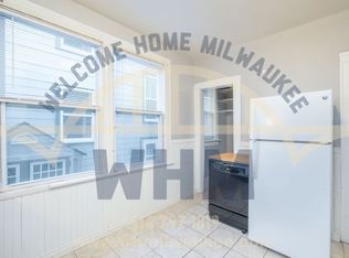 1545 E Irving Pl, Milwaukee, WI 53202