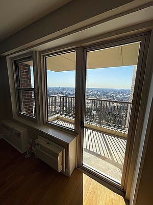 3rd image of 12333 83rd Ave APT 2005