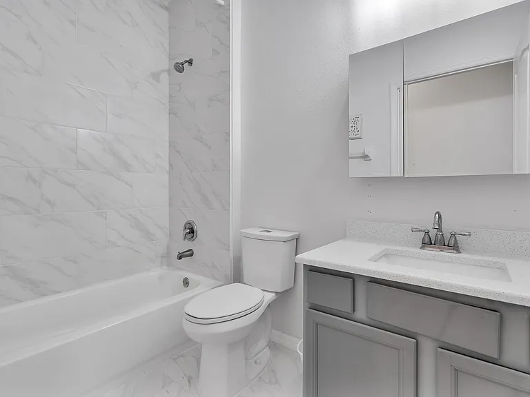 4810 Halls Mill Xing — Photo 30
