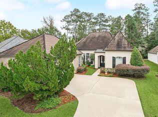 605 Longue View Pl, Madisonville, LA 70447