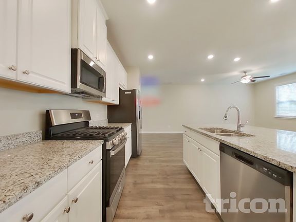 4th image of 313 Knowles Pl