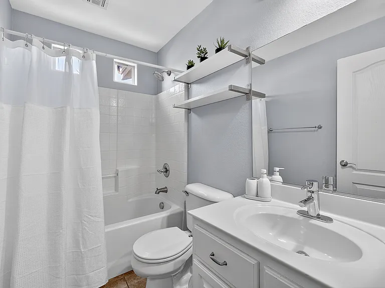 9157 Sunken Meadow Ave — Photo 16