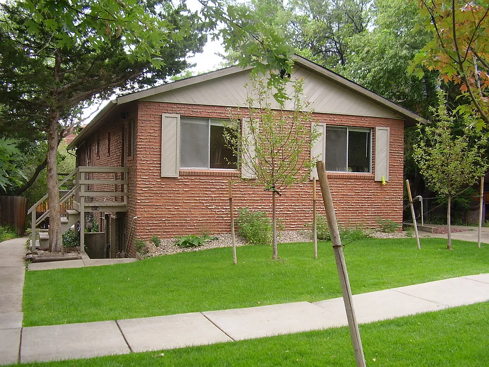 918-20 13th Street Exterior
