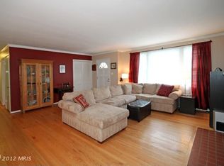 5308 Pillow Ln, Springfield, VA 22151