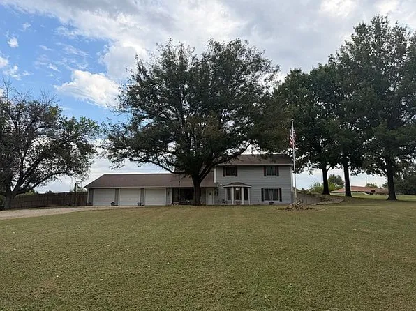 9420 NW 42nd St, Silver Lake, KS 66539
