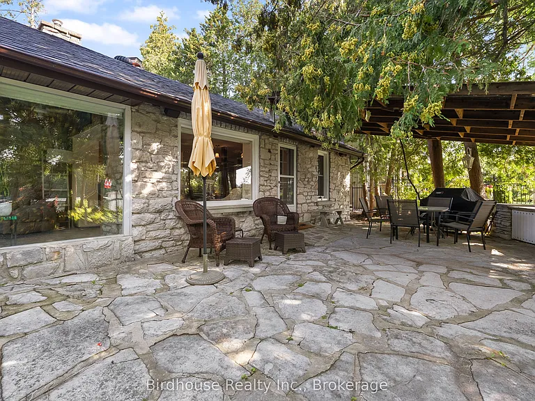 99 Riverside Dr — Photo 10