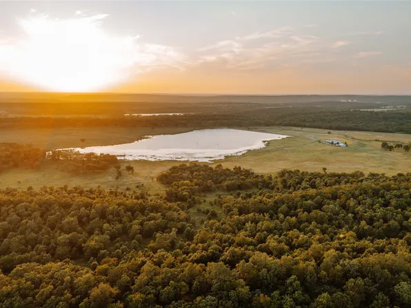 14202 E Reynolds Rd, Kiowa, OK 74553