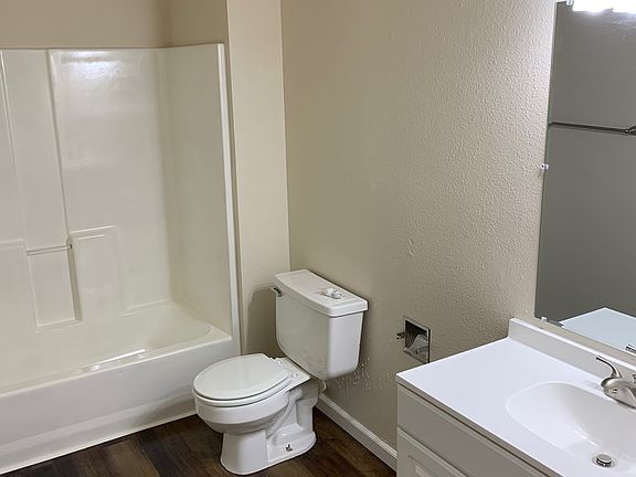 4th image of 1311 6th St NW APT 4