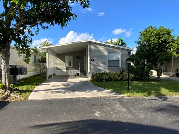 3001 SW 18th Ter, Fort Lauderdale, FL 33315