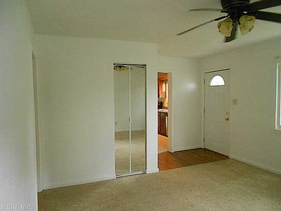 3rd image of 1005 Hunting Hill Ln