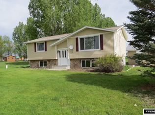 1631 N Smith Rd, Riverton, WY 82501