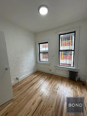 Rented by Bond New York | media 4