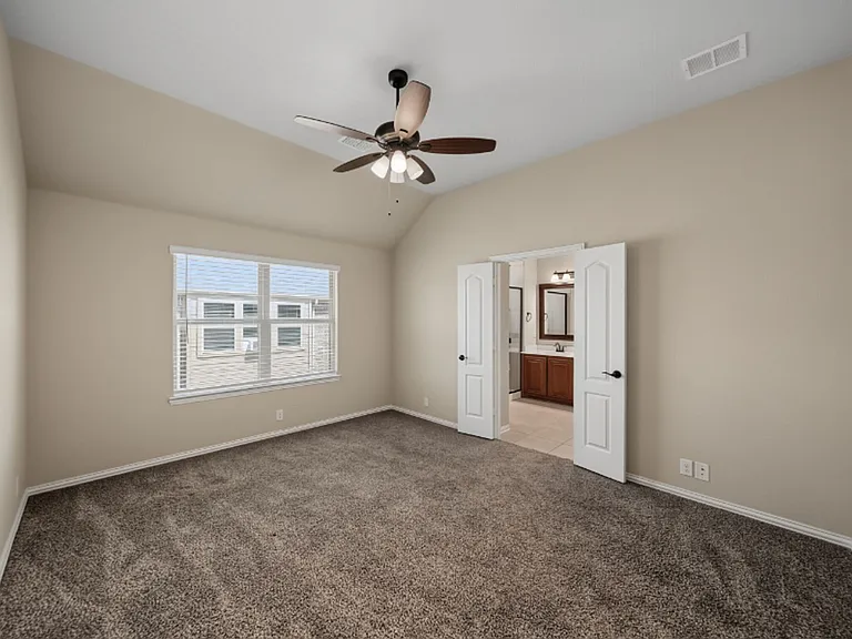 504 Ridgewater Trl — Photo 36