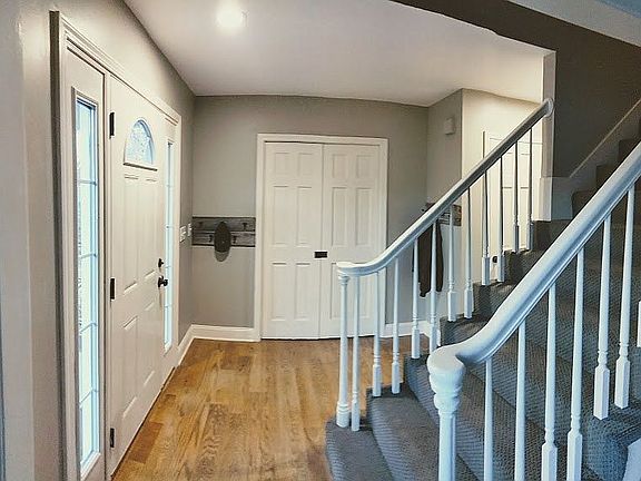 5th image of 15129 Horton St