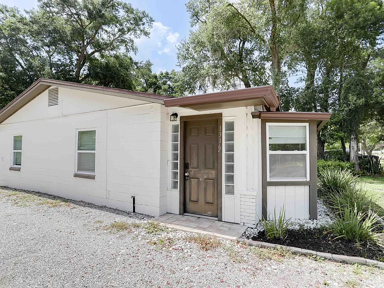 1316 S Bumby Ave — Photo 2