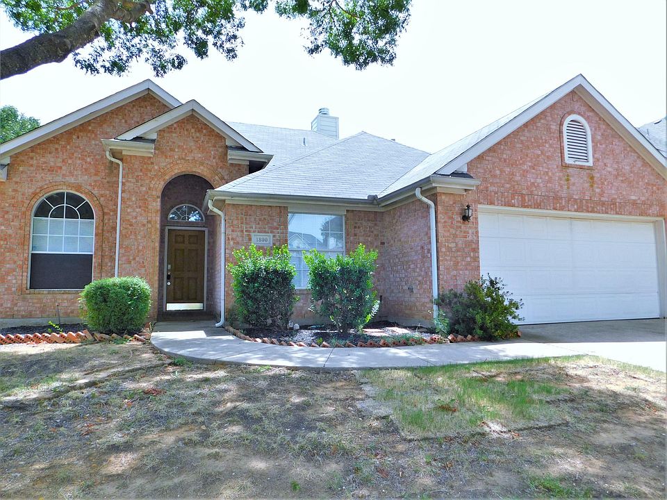 1st image of 1800 Sunflower Dr