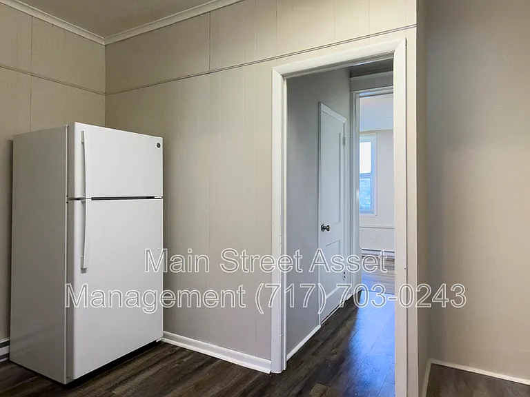 2108 Walnut St #1 — Photo 10