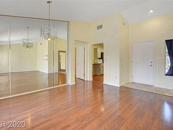 4th image of 2605 Breakers Creek Dr