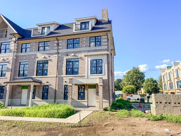 624 School St Unit 9, Naperville, IL 60540