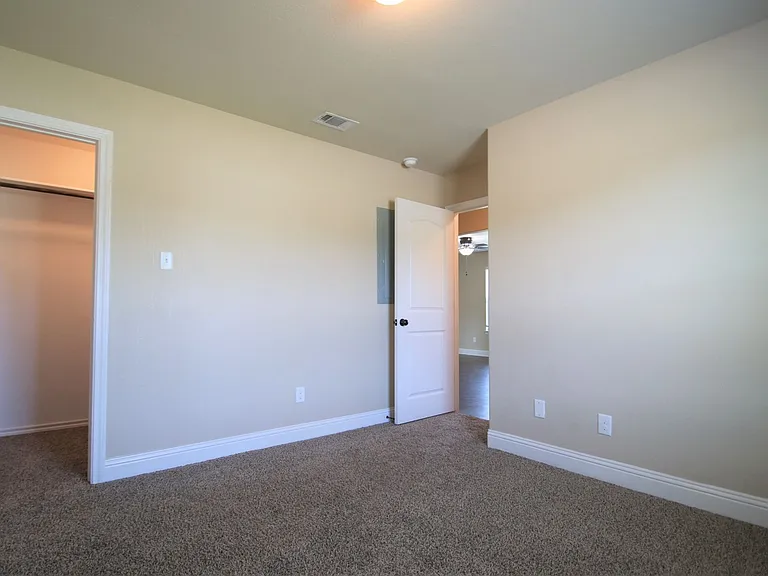 131 Sunburst Ct — Photo 13