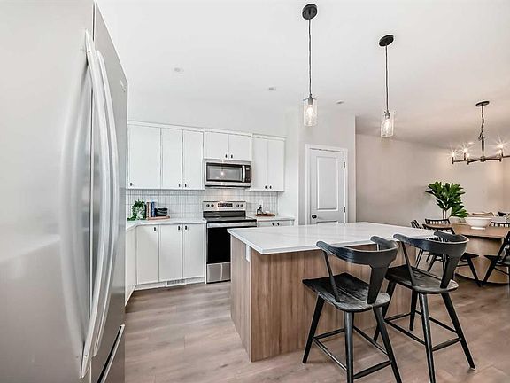 4th image of 261 N Heirloom Way SE