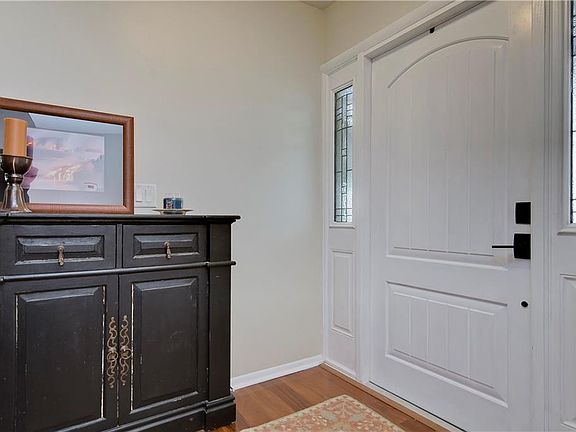 3rd image of 14817 Saint Ives Pl