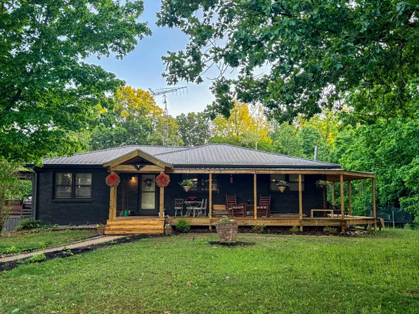 1025 Cavanah Ln, Hopkinsville, KY 42240