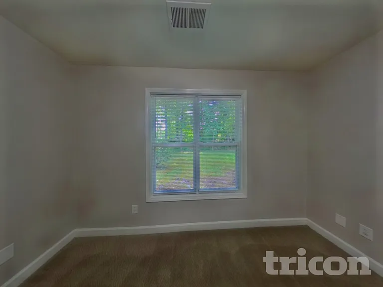 4407 Gladwood Ln — Photo 12