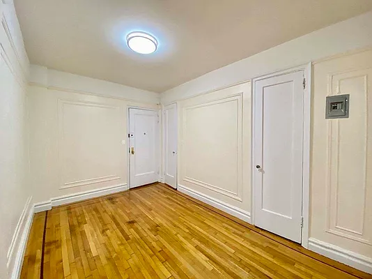 Rented by Bruma Realty LLC | media 9