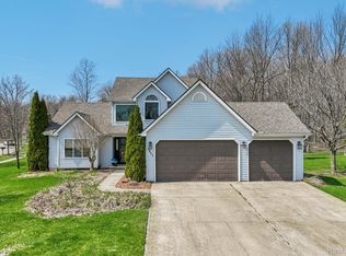 2651 Cherokee Hills Cir, Waterford, MI