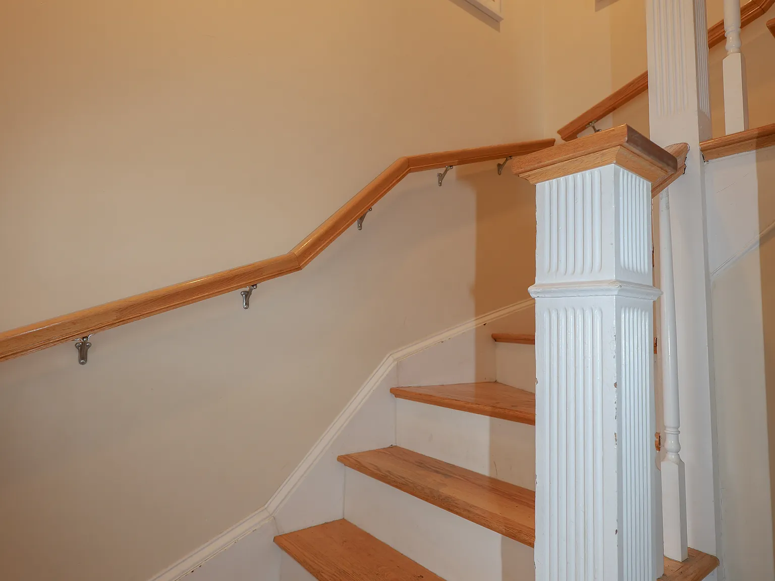 4 bed, 2900 sqft, $4,600 — Photo 3
