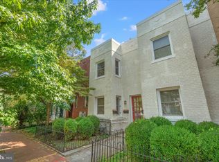 214 13th St SE, Washington, DC 20003