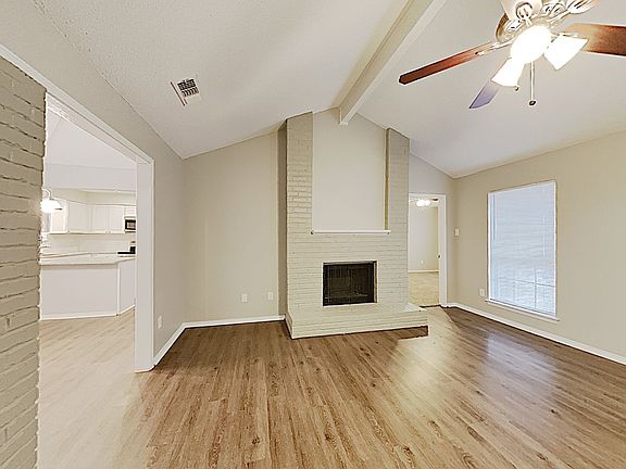 3rd image of 661 Dandelion Dr