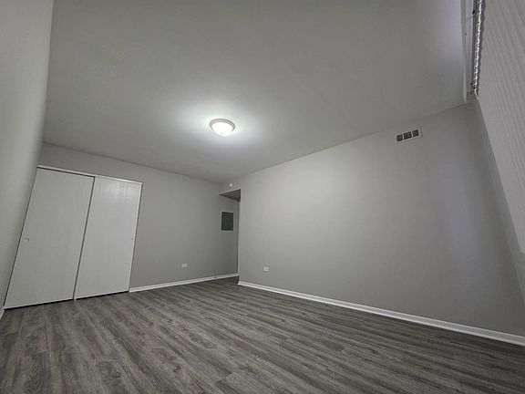 2nd image of 609-649 E Glenwood Lansing Rd #639-1C