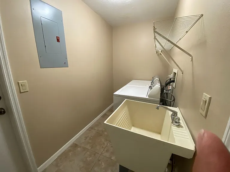 1078 E Gaucho Cir — Photo 6