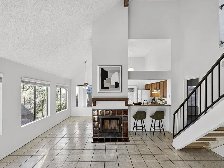 20828 N 21st Ave — Photo 5