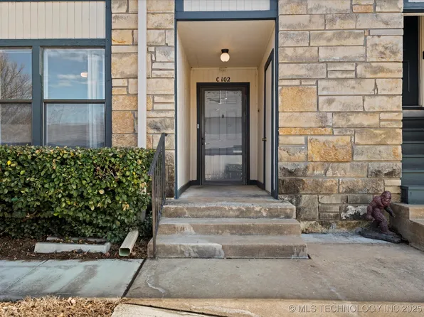 5217 Nowata Rd #C-102, Bartlesville, OK 74006