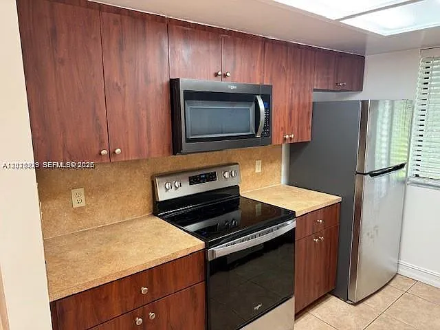 3188 Coral Lake Way #3188 — Photo 4