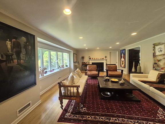4th image of 205 Long Hill Dr