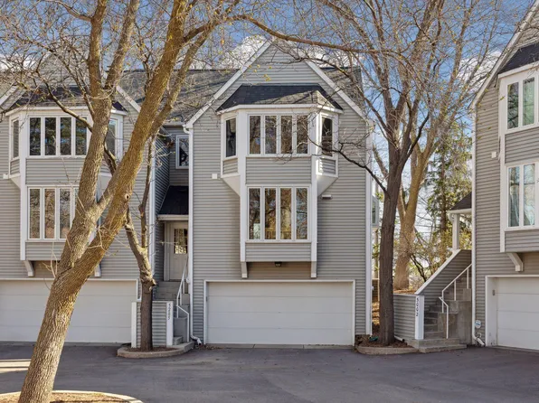 5205 Interlachen Blvd, Edina, MN 55436