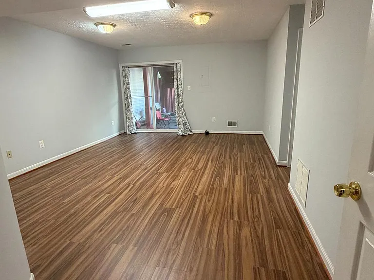 2503 Wheat Meadow Ct — Photo 20