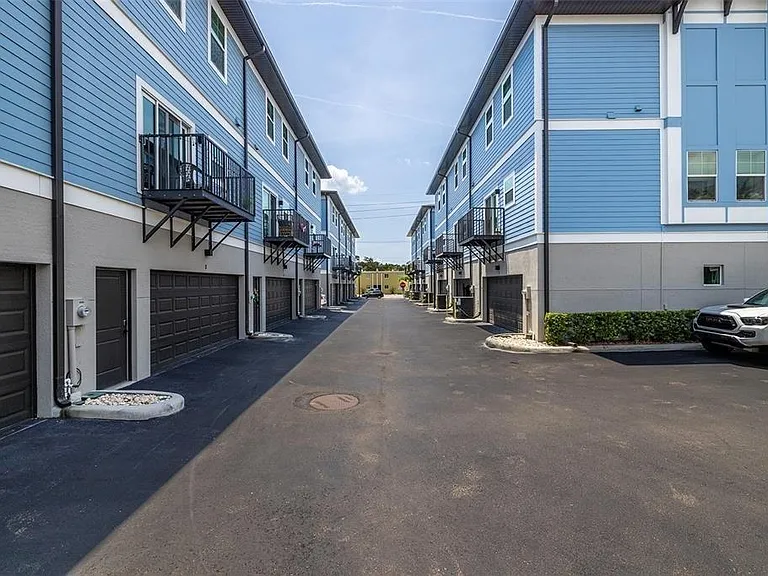 3120 W Azeele St #1 — Photo 4